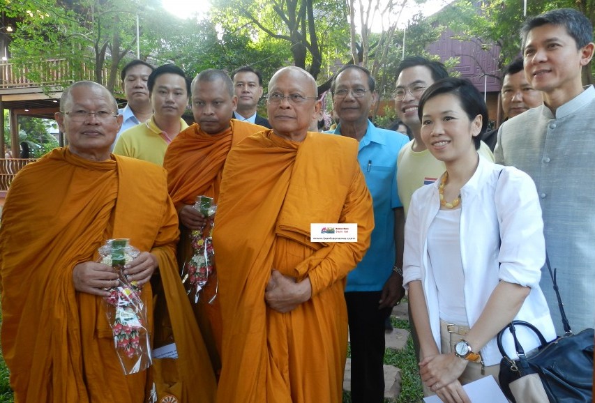 ขึ้นบ้านใหม่ สก.สุไหง แสวงสุข