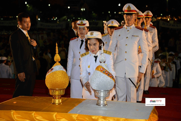 เลขาธิการวุฒิสภา เป็นผู้แทนร่วมพิธีถวายเครื่องราชสักการะ จุดเทียนถวายพระพรชัยมงคลและกิจกรรมเฉลิมพระเกียรติงานมหามงคลเฉลิมพระชนมพรรษา “5 ธันวามหาราช”