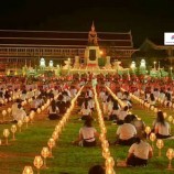 จังหวัดเพชรบุรีจัดพิธีวางพานพุ่มดอกไม้ถวายสักการะบูชาหน้าพระบรมรูปพระบาทสมเด็จพระพุทธยอดฟ้าจุฬาโลกมหาราช