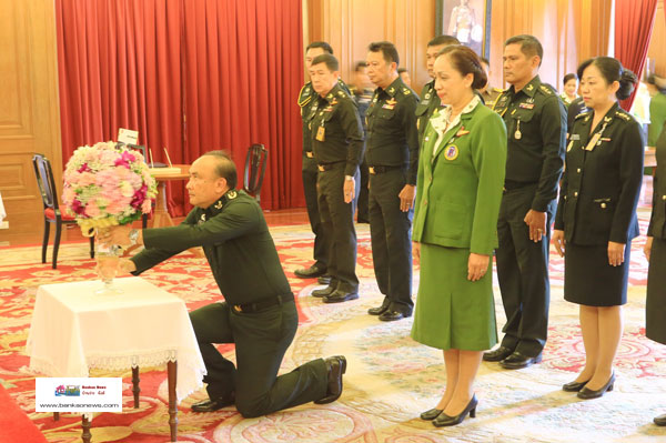 ถวายพระพรพระเจ้าอยู่หัว-(4)