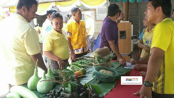 เปิดศูนย์เรียนรู้เศรษฐกิจพอเพียง ศูนย์การศึกษานอกโรงเรียนตำบลคันธุลี อำเภอท่าชนะ จังหวัดสุราษฎร์ธานี