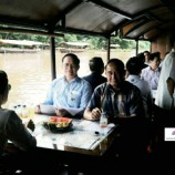 สนช.ลงเรือเพื่อศึกษาดูงานสิ่งรุกล้ำลำน้ำ ที่เป็นอุปสรรคในการเดินเรือในลำน้ำแม่ปิง