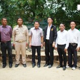 ผวจ.นครศรีธรรมราชเปิดป้ายฝายมีชีวิตหาดทรายทองในพื้นที่อำเภอพระพรหม แก้ไขปัญหาน้ำแล้ง และน้ำท่วม