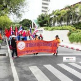 กลุ่มสมาพันธ์แรงงานรัฐวิสาหกิจสัมพันธ์ (สรส)และกลุ่มคณะกรรมการสมานฉันท์แรงงานไทย(คสรท) ขบวนเคลื่อนถึงยูเอ็น / แกนนำเตรียมจัดระเบียบเพื่อทำกิจกรรมด้านหน้ายูเอ็น เพื่อเรียกร้องสิทธิแรงงานขั้นพื้นฐาน