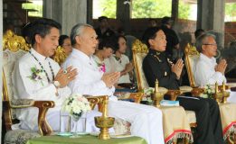 พิธีเททองหล่อรูปเหมือนหลวงพ่ออดีตเจ้าอาวาส รูปที่ 3 และสมเด็จพระเจ้าตากสินมหาราช