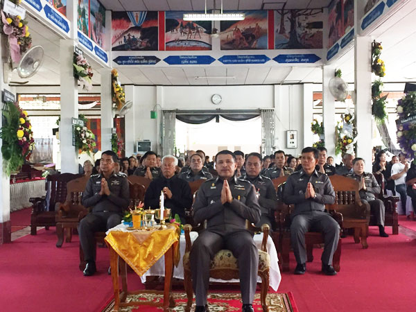 ผบช.ภ.9 ร่วมพิธีฌาปนกิจศพคุณพ่อดำ พรหมสิน  บิดาของ พ.ต.ท.ดุสิต พรหมสิน รอง ผกก.สส.สภ.สะท้อน จว.สงขลา