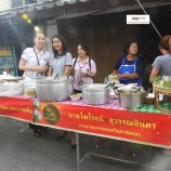 เทศบาลนครสงขลา สมาคมฮกเกี้ยนอำเภอเมืองสงขลา ภาคีคนรักเมืองสงขลาสมาคม และบริษัทอีซูซุ  สาขาสงขลา  ตลอดจนองค์กรภาคประชาชน ชมรม ผู้ประกอบการกว่า 50 องค์กรร่วมจัดกิจกรรม “อิ่มท้อง อิ่มบุญ เก้าห้อง 9 บาท ปี 3”