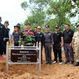 ตำรวจภูธรภาค 9 เปิดโครงการปลูกต้นไม้และพัฒนาด้านสิ่งแวดล้อม เนื่องในโอกาสวันเฉลิมพระชนมพรรษา 65 พรรษา 28 กรกฎาคม 2560