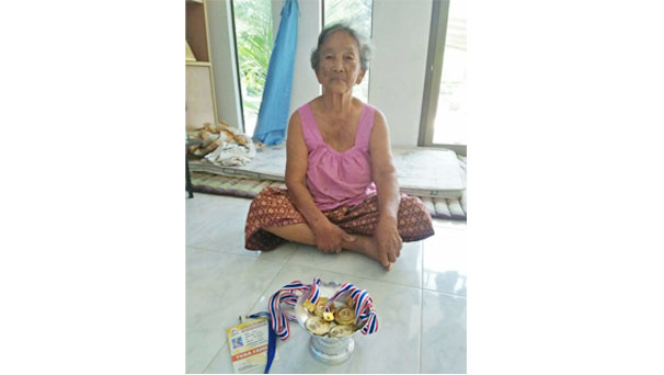 ยายเนี่ยว…ผู้อาวุโสอายุ 89 ปี นางเนี่ยว จันทะมณี เป็นคนดังระดับประเทศ