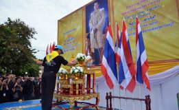 ผู้ว่าราชการจังหวัดสุพรรณบุรีนำจิตอาสาบำเพ็ญสาธารณประโยชน์ ร่วมทำกิจกรรมจิตอาสาพัฒนาเมืองสุพรรณบุรี Big Cleaning Day