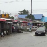 สำนักข่าวบ้านข่าวลงพื้นที่ตรวจสอบสถานการณ์น้ำท่วมบริเวณบ้านป่ากัน หมู่ที่ 5 ตำบลคลองแห อำเภอหาดใหญ่ จังหวัดสงขลา