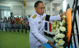 สมเด็จพระเจ้าอยู่หัวพระราชทานพวงมาลา ตำรวจที่เสียชีวิตจากเหตุระเบิดในพื้นที่ จ.ยะลา