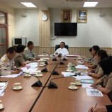 ผู้ว่าฯ อุดรธานีประชุมหารือร่วมกับส่วนราชการที่เกี่ยวข้อง เพื่อรับทราบรายงานความคืบหน้ากรณีแรงงานไทย