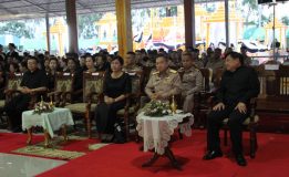 จังหวัดร้อยเอ็ด จัดพิธีสวดอภิธรรม จ่าเอก สมาน กุนัน ตามพิธีทางศาสนาพุทธ ที่ วัดบ้านหนองคู ตำบลเมืองหงส์ อำเภอจตุรพักตรพิมาน จังหวัดร้อยเอ็ด เป็นวันที่ 5