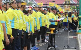 นายอำเภอหนองจิก ร่วมปั่นจักรยานในกิจกรรม “Bike อุ่นไอรัก” จังหวัดปัตตานี