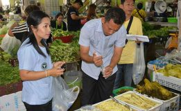 สาธารณสุขเบตงสุ่มตรวจเก็บตัวอย่างอาหาร เฝ้าระวังการปนเปื้อนสารเคมีช่วงหน้าร้อน