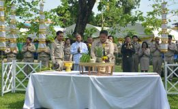 รองปลัดกระทรวงมหาดไทย นำผู้ว่าฯสระบุรี พร้อมหหัวหน้าส่วนราชการ ทำพิธีบวงสรวงและซ้อมพิธีพลีกรรมตักน้ำศักดิ์สิทธิ์และอัญเชิญน้ำศักดิ์สิทธิ์สู่พระราชพิธีบรมราชาภิเษก ณ ท่าน้ำศักดิ์สิทธิ์สระบุรี หนึ่งในมหาเบญจสุทธคงคา