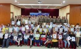 ตำรวจภูธรภาค 9 มอบโฉนดที่ดิน “คืนความสุขให้ประชาชน ลดความเหลื่อมล้ำของสังคม”