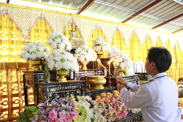 กองทัพไทยร่วมกับประชาชนทำบุญถวายไทยธรรม  เนื่องในวันเฉลิมพระชนมพรรษา พระบาทสมเด็จพระเจ้าอยู่หัว