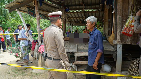 คนร้ายโหด ! จ่อยิงท้ายทอยผู้ช่วยผู้ใหญ่บ้านที่ชุมพรดับคาบ้านเพื่อนสนิท ตร.ทั้งหลายประเด็นลอบสังหาร