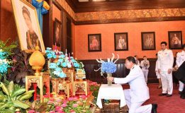 วุฒิสภาร่วมลงนามถวายพระพร พระบรมราชชนนีพันปีหลวง