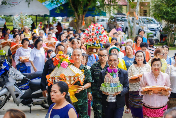 ผบ.ฉก.ยะลาร่วมทำบุญทอดกฐินสามัคคี เพื่อสมทบทุนสร้างโรงเรียนพระปริยัติธรรม แผนกธรรมบาลี