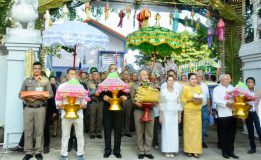 ตำรวจภูธรจังหวัดลำพูนร่วมพิธีจุลกฐินสามัคคีมหามงคล ทอดผ้ามหาบุญ “จุลกฐิน” สามัคคี