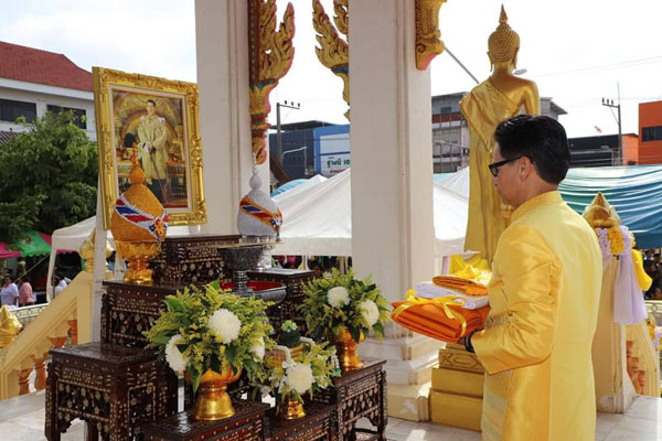 รองผู้ว่าฯสุราษฎร์ธานีร่วมพิธีถวายผ้าพระกฐินพระราชทาน ณ พระอารามหลวง วัดธรรมบูชา