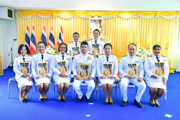 เทศบาลตำบลน้ำน้อยจัดพิธีรับพระราชทานพระบรมฉายาลักษณ์ฯ