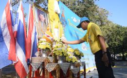 ผู้ว่าฯ พระนครศรีอยุธยานำจิตอาสาอำเภอพระนครศรีอยุธยา ร่วมโครงการจิตอาสา “เราทำความดี เพื่อชาติ ศาสน์ กษัตริย์” ทำความสะอาดรอบพระตำหนักสิริยาลัย