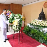 วุฒิสภาร่วมพิธีวางพวงมาลาเนื่องในวันที่ระลึกพระบาทสมเด็จพระปกเกล้าเจ้าอยู่หัว