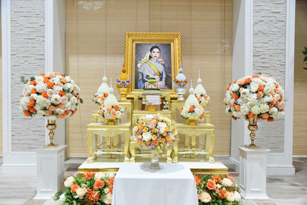 วุฒิสภาถวายแจกันดอกไม้และลงนามถวายพระพรสมเด็จพระเจ้าน้องนางเธอ เจ้าฟ้าจุฬาภรณวลัยลักษณ์ฯ