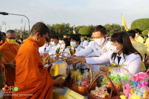 เทศบาลนครสงขลาร่วมกิจกรรมเฉลิมพระเกียรติวันเฉลิมพระชนมพรรษา ในหลวง ร.10