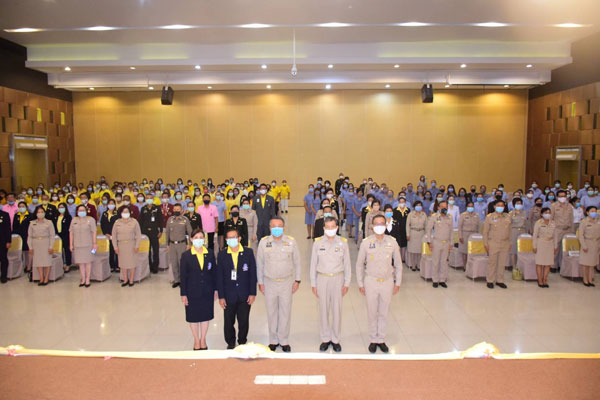 มูลนิธิกาญจนบารมีร่วมกับกระทรวงสาธารณสุข จัดโครงการคัดกรองมะเร็งเต้านมโดยเครื่องเอกซเรย์เต้านมเคลื่อนที่ (Mammogram) ในสตรีกลุ่มเสี่ยงและด้อยโอกาส ในโอกาสมหามงคลพระราชพิธีบรมราชาภิเษก พุทธศักราช 2562