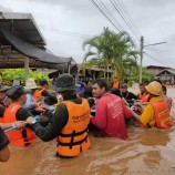 นรม.และรมว.กห. สั่งกองทัพ เร่งเสริมกำลังช่วยอพยพประชาชนที่ติดค้างออกจากพื้นที่น้ำท่วมสูงฉับพลัน จว.เลย