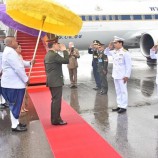 ท่าอากาศยานหาดใหญ่ร่วมเฝ้ารับเสด็จ ฯ พระบาทสมเด็จพระเจ้าอยู่หัว และสมเด็จพระนางเจ้าฯ พระบรมราชินี