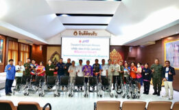 อำเภอขนอมร่วมพิธีมอบรถเข็นวีลแชร์ โดย บริษัท ปตท. จำกัด (มหาชน) ได้จัดโครงการหน่วยแพทย์เคลื่อนที่