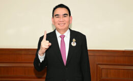 “เดชอิศม์ ขาวทอง” 4 เดือนกับการทำหน้าที่รัฐมนตรีช่วยว่าการกระทรวงสาธารณสุข