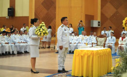 อบจ.สงขลา ร่วมประกอบพิธีวางพุ่มดอกไม้ถวายราชสักการะ พระบรมฉายาลักษณ์ พระบาทสมเด็จพระพุทธยอดฟ้าจุฬาโลกมหาราช และวันที่ระลึกมหาจักรีบรมราชวงศ์ วันที่ 6 เมษายน 2568