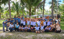 บริษัท ผลิตไฟฟ้าขนอม จำกัด สานต่อ โครงการ ส่งเสริมทักษะภาษาอังกฤษ “Khanom Power Learning” สัปดาห์ที่ 2 พาเด็กๆ สัมผัสวิถีชุมชนบ้านท่าขาม พร้อมเรียนรู้ภูมิปัญญาผ้ามัดย้อม