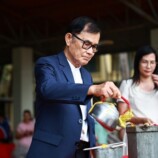 มหาวิทยาลัยหาดใหญ่ จัดโครงการหล่อเทียนพรรษาและถวายเทียนพรรษา ประจำปีการศึกษา 2568 ณ ลานสโมสรนักศึกษา