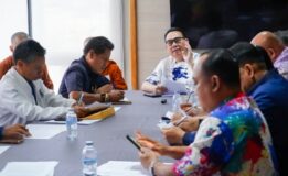 รมช.มท.ประชุมเตรียมความพร้อมปลูกต้นไม้เฉลิมพระเกียรติพระบาทสมเด็จพระเจ้าอยู่หัว นำร่องที่เขาคูหารัตภูมิ 26 กรกฎาคม และมอบพันธุ์ไม้ปลูกพร้อมกันทั้ง 16 อำเภอในวันที่ 29 กรกฎาคม 2568