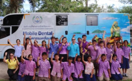 อบจ.สงขลา ลงพื้นที่ อ.คลองหอยโข่ง นำบุคลากรและรถทันตกรรมเคลื่อนที่ออกบริการทันตกรรม เคลือบหลุมร่องฟันในฟันแท้ซี่แรกในโรงเรียนเขตรับผิดชอบ