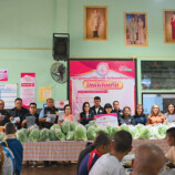 โรงไฟฟ้าขนอมร่วมกับชมรมกำนันผู้ใหญ่บ้านอำเภอขนอม มอบผักอินทรีย์จากขนอมโมเดลและอุปกรณ์ออกกำลังกาย แก่ สถานคุ้มครองคนไร้ที่พึ่งภาคใต้ จังหวัดนครศรีธรรมราช