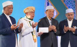 นายวันมูหะมัดนอร์ มะทา ประธานรัฐสภาและประธานสภาผู้แทนราษฎร เปิด “งานวากัฟ ครั้งที่ 3“ สร้างสมานฉันท์สู่สังคมพหุวัฒนธรรมและเมาลิดสัมพันธ์เมืองคลองแห