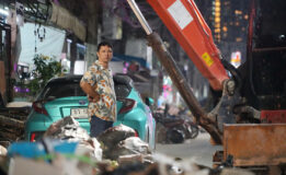 รองฯ ฉัตรเพชร ลงพื้นที่คลองเรียน 2 ติดตามการฟื้นฟูหาดใหญ่หลังน้ำลด