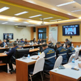 อบจ.สงขลา ร่วมประชุมศูนย์บัญชาการฯ สงขลา เร่งแก้ปัญหาขยะจากอุทกภัยหาดใหญ่