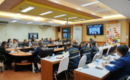 อบจ.สงขลา ร่วมประชุมศูนย์บัญชาการฯ สงขลา เร่งแก้ปัญหาขยะจากอุทกภัยหาดใหญ่