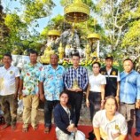 นายอำเภอขนอมสักการะหลวงปู่ทวดเหยียบน้ำทะเลจืด ณ เกาะนุ้ย