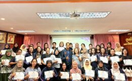 สถาบันวิจัยฯ มรภ.สงขลา จัดอบรม “ฉีก ตัด ปะ ปั้น ศิลปะปฐมวัย” ชวนครู รร.ตชด. อัปสกิลศิลปะเด็กเล็ก มุ่งสร้างสรรค์สื่อการสอน เติมสีสันห้องเรียนชายแดน